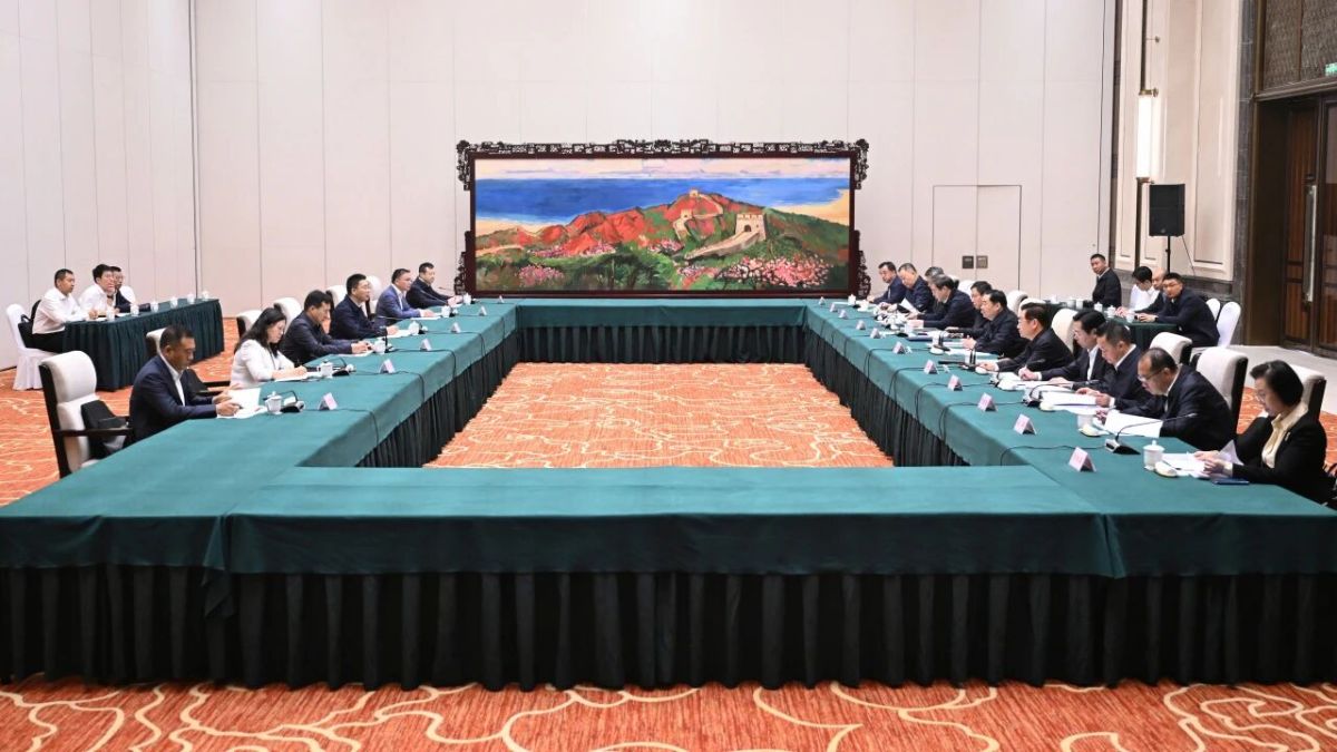 1758762706336318.jpg 1758762706336318.jpg